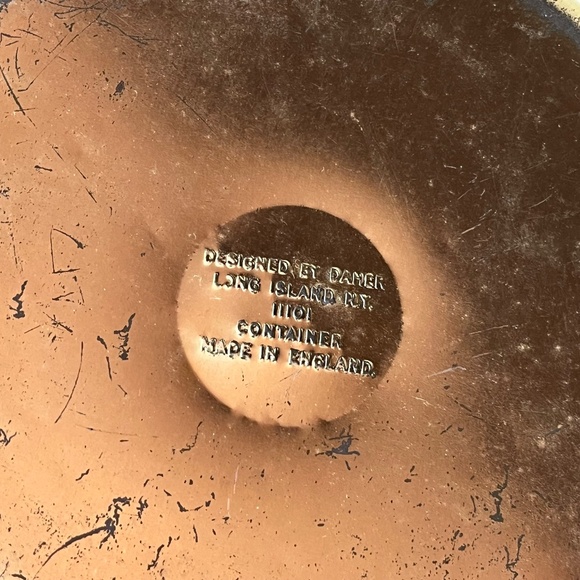 Vintage Blue and Gold Dahr Decorative Tin - Picture 5 of 6